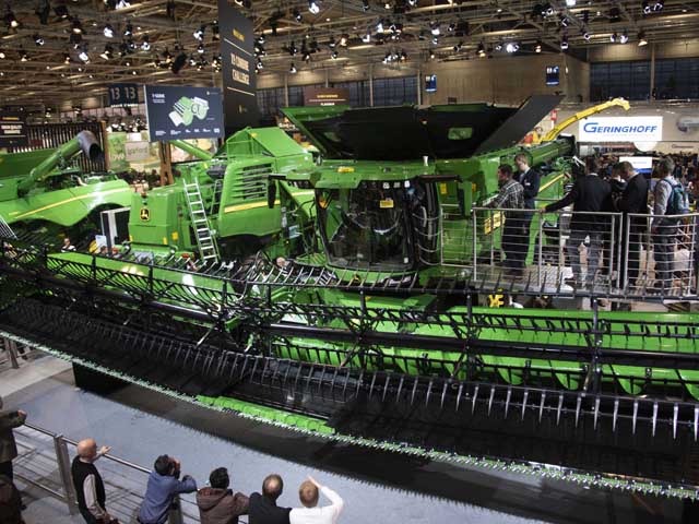 Deere said limited X9 combines will be available for demonstration during the 2020 harvest season. (DTN/Progressive Farmer photo by Joel Reichenberger)
